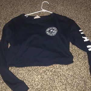 Long sleeved crop top